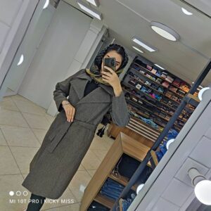 توییت یقه انگلیسی بژ